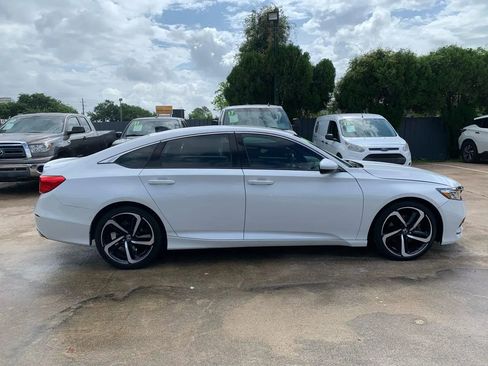 Used 2019 Honda Accord Sport image 8