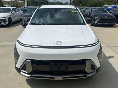 New 2026 Hyundai Kona SEL Premium FWD image 2