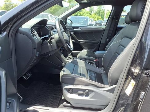 Used 2023 Volkswagen Tiguan SEL R-Line AWD/4WD image 17