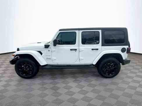 Used 2023 Jeep Wrangler Unlimited Sahara w/ Cold Weather Group AWD/4WD image 9