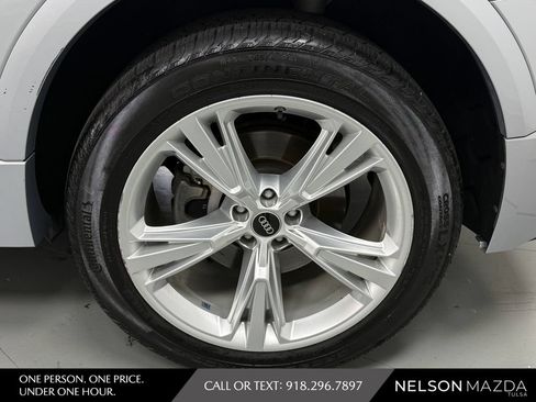 Used 2022 Audi Q8 Premium Plus w/ Premium Plus Package AWD/4WD image 12