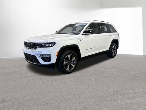 Used 2024 Jeep Grand Cherokee Limited 4xe AWD/4WD image 2