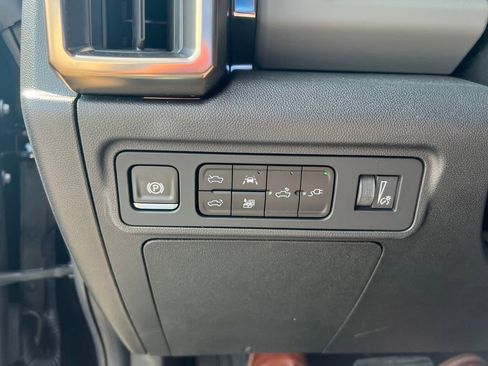 New 2025 GMC Hummer EV 3X w/ LPO, Dark Essentials Package image 33