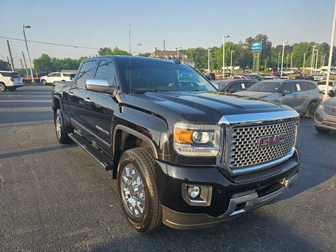 Used 2015 GMC Sierra 2500 Denali w/ Duramax Plus Package AWD/4WD image 1