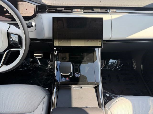 New 2027 Land Rover Range Rover Sport Battersea AWD/4WD image 15