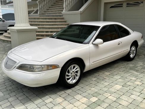 Used 1998 Lincoln Mark VIII RWD image 28
