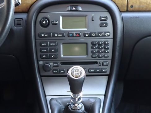 Used 2004 Jaguar X-TYPE 2.5 AWD/4WD image 13