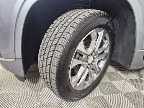 Used 2018 Chevrolet Traverse Premier AWD/4WD image 10