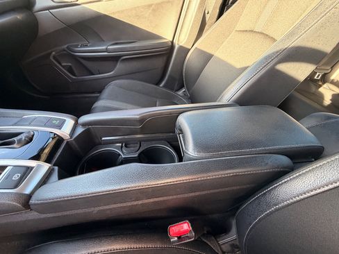 Used 2021 Honda Civic Sport image 17