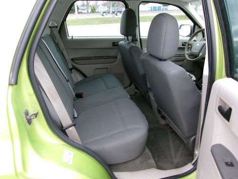 Used 2011 Ford Escape XLS w/ 101A Rapid Spec Order Code AWD/4WD image 7