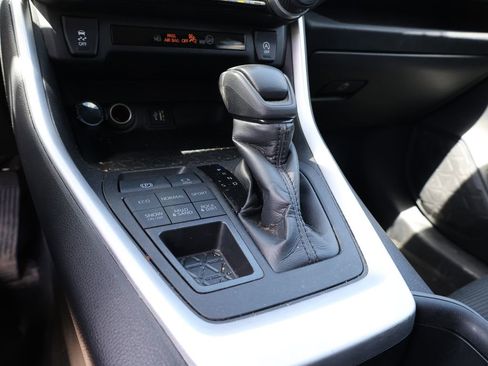 Used 2024 Toyota RAV4 LE image 22