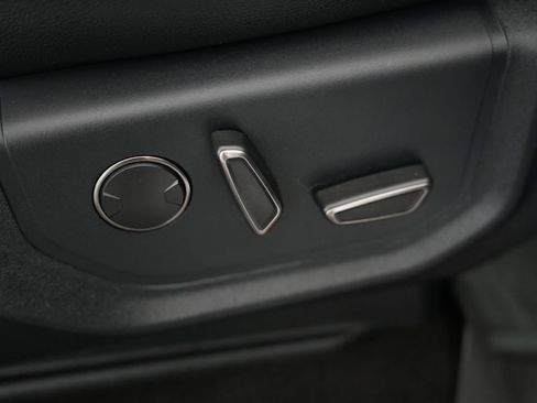 Used 2020 Ford F150 Raptor w/ Equipment Group 802A Luxury image 60