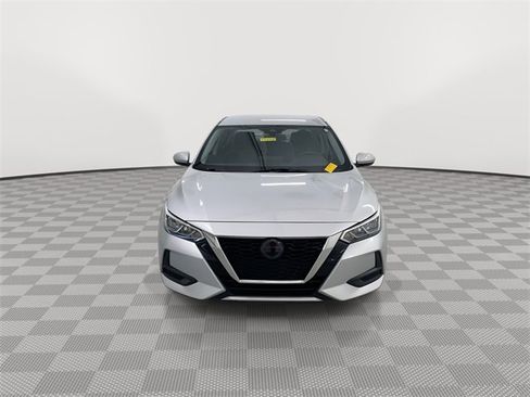 Used 2022 Nissan Sentra SV image 3