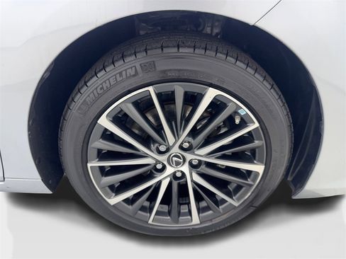 Used 2023 Lexus ES 300h w/ Premium Package image 83