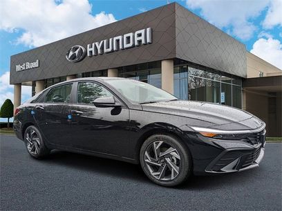 New 2025 Hyundai Elantra SEL