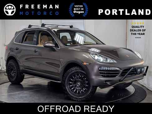Used 2014 Porsche Cayenne Diesel AWD/4WD image 1