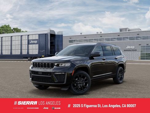 New 2026 Jeep Grand Cherokee L Limited AWD/4WD image 1