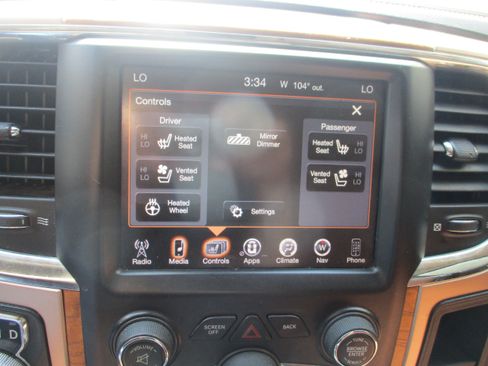 Used 2014 RAM 1500 Laramie Longhorn RWD image 22