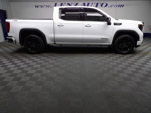 Used 2025 GMC Sierra 1500 Elevation w/ Elevation Premium Package AWD/4WD image 2