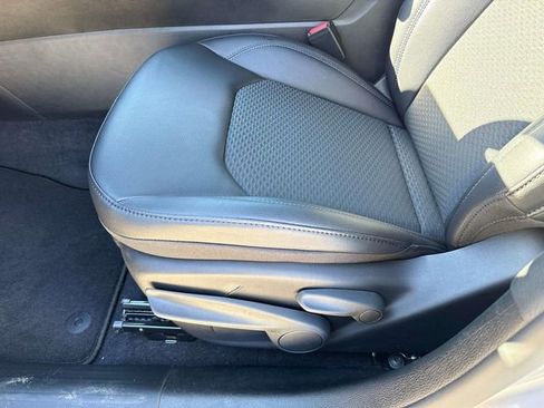 New 2026 Jeep Compass Latitude image 11