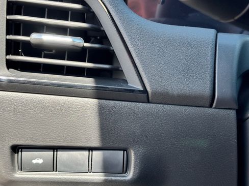 New 2026 Nissan Sentra SR w/ Floor Mat Package FWD image 25