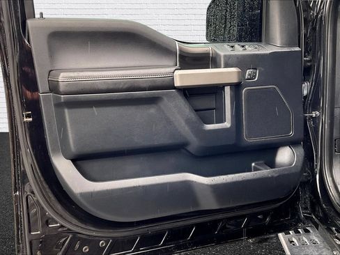 Used 2019 Ford F150 Raptor w/ Equipment Group 802A Luxury AWD/4WD image 18