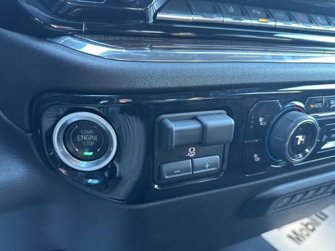 Used 2025 Chevrolet Silverado 2500 LT w/ Safety Package image 24