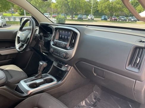 Used 2019 Chevrolet Colorado LT w/ LT Convenience Package AWD/4WD image 23