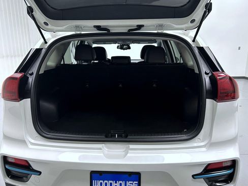 Used 2021 Kia Niro EX image 21