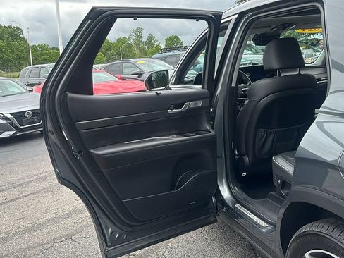 Used 2024 Hyundai Palisade Limited AWD/4WD image 29