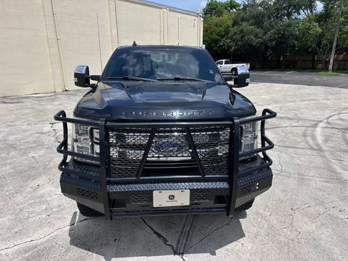 Used 2019 Ford F250 Lariat w/ Chrome Package AWD/4WD image 2