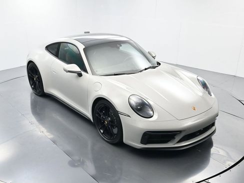 Used 2022 Porsche 911 Carrera GTS image 39