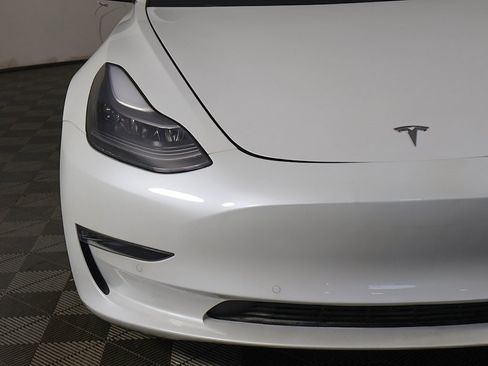 Used 2021 Tesla Model 3 Standard Range Plus image 13