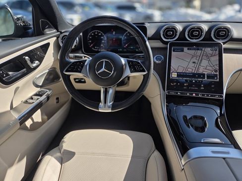 Used 2022 Mercedes-Benz C 300 4MATIC Sedan w/ Pinnacle Trim Package image 18