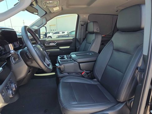 Used 2024 Chevrolet Silverado 2500 LTZ AWD/4WD image 15