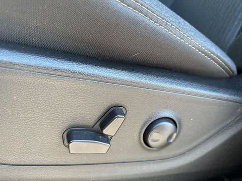 Used 2023 RAM 1500 Big Horn image 10