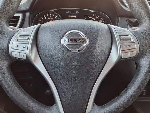 Used 2016 Nissan Rogue SV FWD image 13