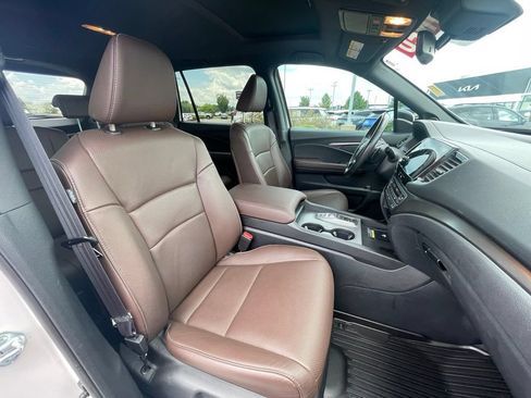 Used 2025 Honda Passport EX-L image 31