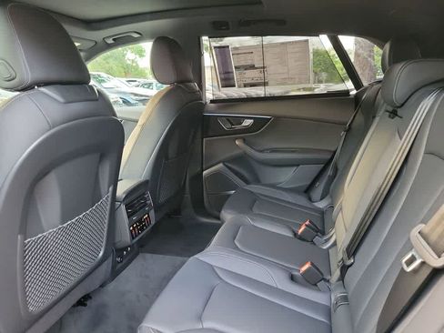 New 2026 Audi Q8 Premium Plus image 12