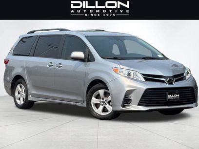 Used 2018 Toyota Sienna LE