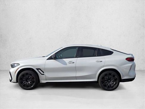 Used 2022 BMW X6 M w/ Competition Package image 9