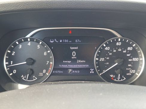 Used 2023 Nissan Frontier SV w/ Technology Package AWD/4WD image 15