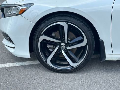 Used 2020 Honda Accord Sport image 10
