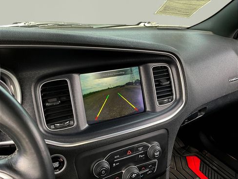 Used 2018 Dodge Charger SXT Plus RWD image 14