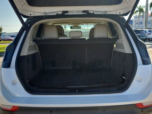 Used 2019 Lincoln MKC Select w/ Select Plus Package image 12