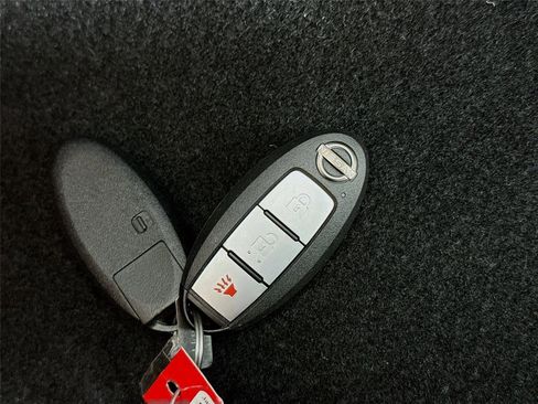 Used 2026 Nissan Z NISMO RWD image 18