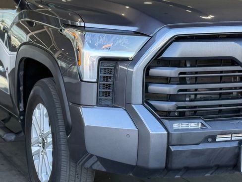 Used 2022 Toyota Tundra SR5 image 8