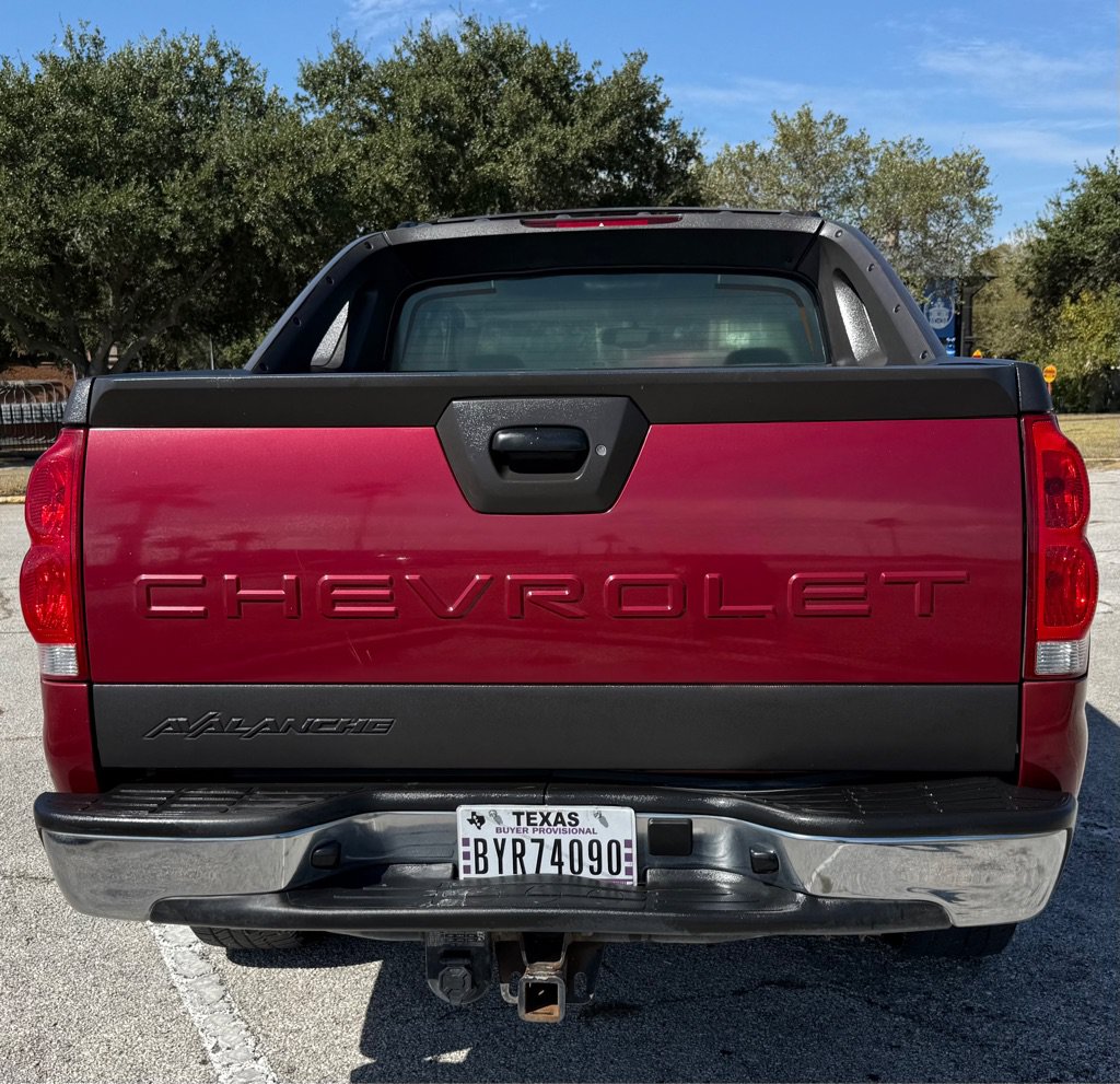 Used 2004 Chevrolet Avalanche 2WD image 6