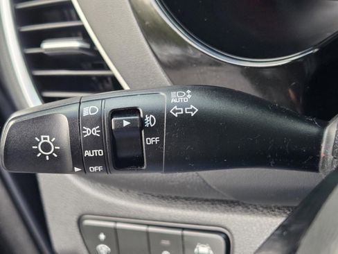 Used 2021 Kia Seltos SX image 49