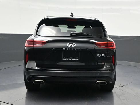 Used 2020 INFINITI QX50 Essential w/ Edition 30 Package FWD image 4